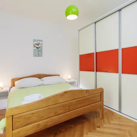 Amigo Comfort Lägenhet *